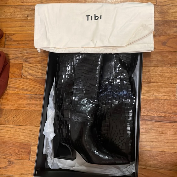 Tibi boots - Picture 3 of 5